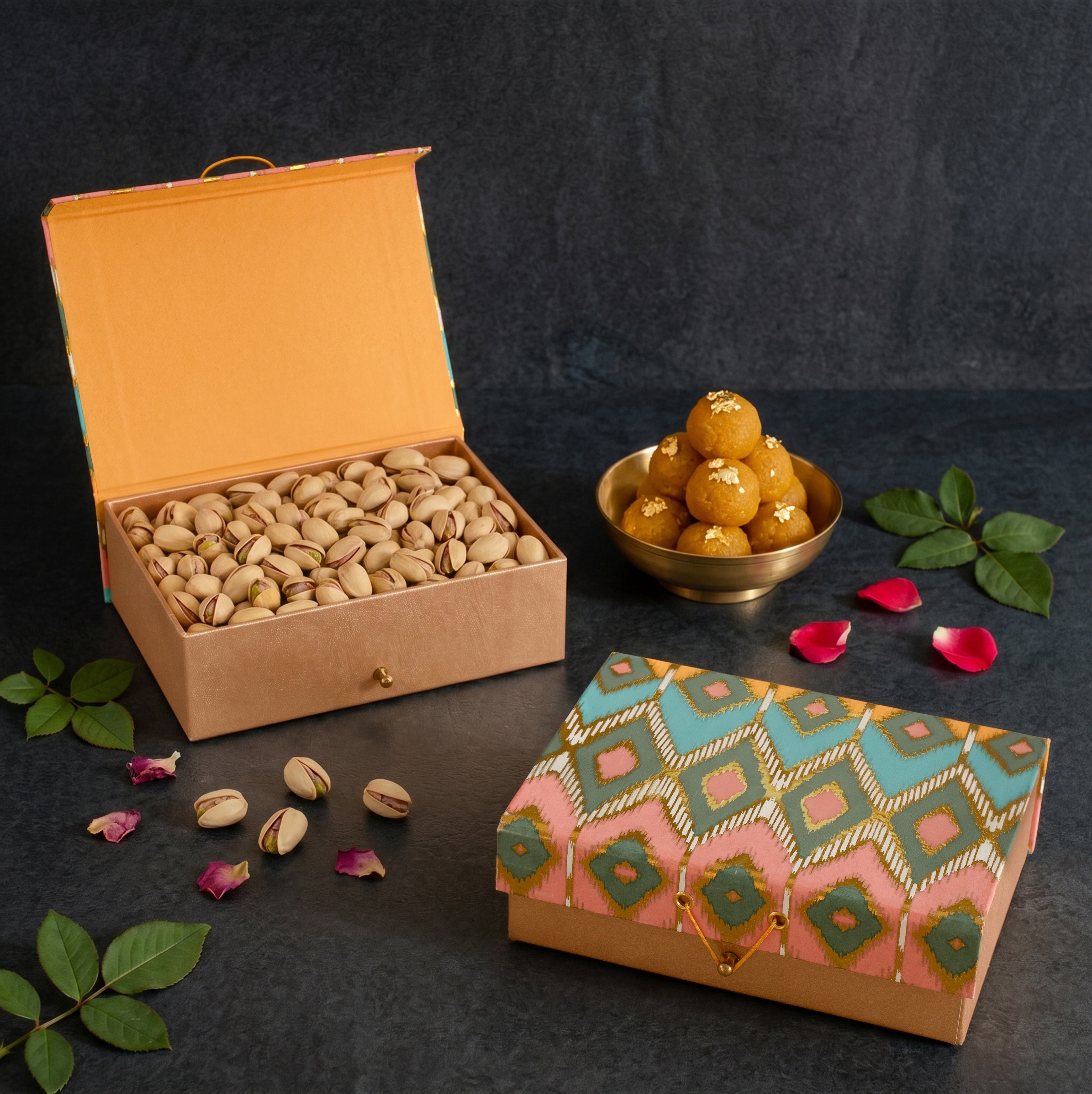 Rangrez Medium Gift Box