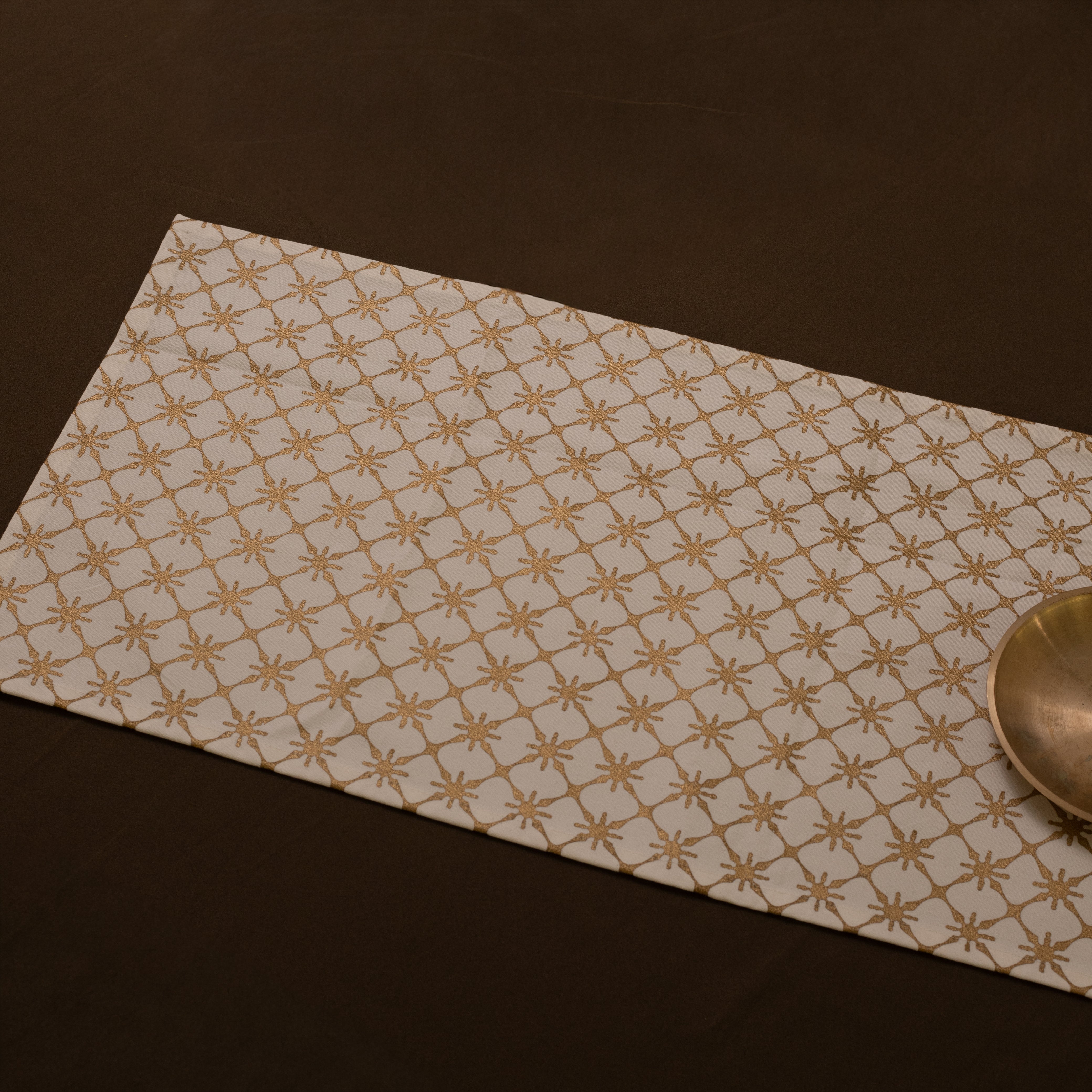 The house Warming Gift Set ( Runner , Coaster & Lamp )