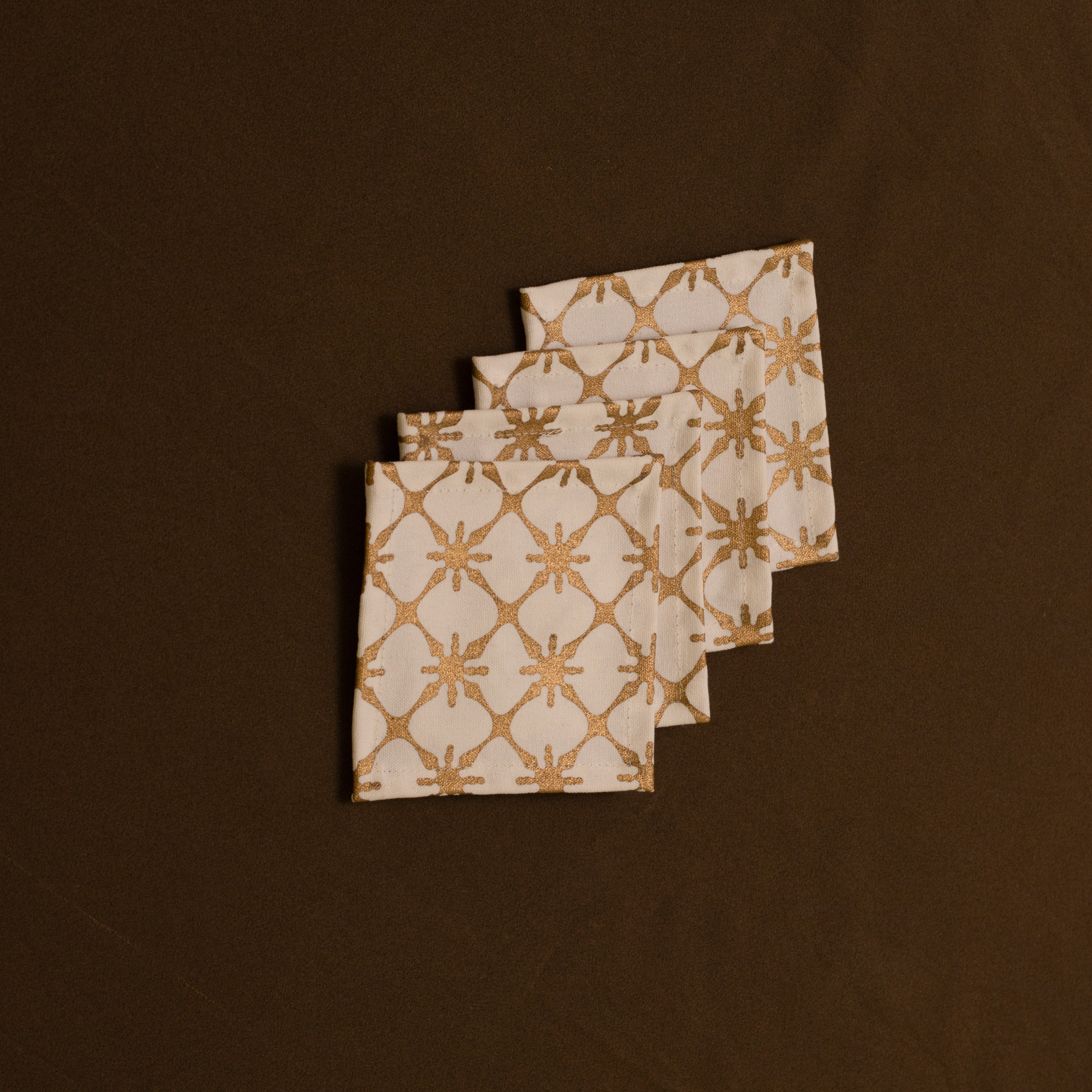 The house Warming Gift Set ( Runner , Coaster & Lamp )