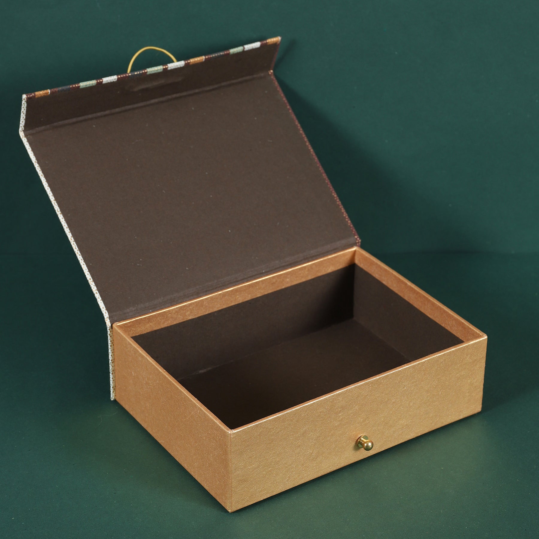 Brown Story Medium Gift Box