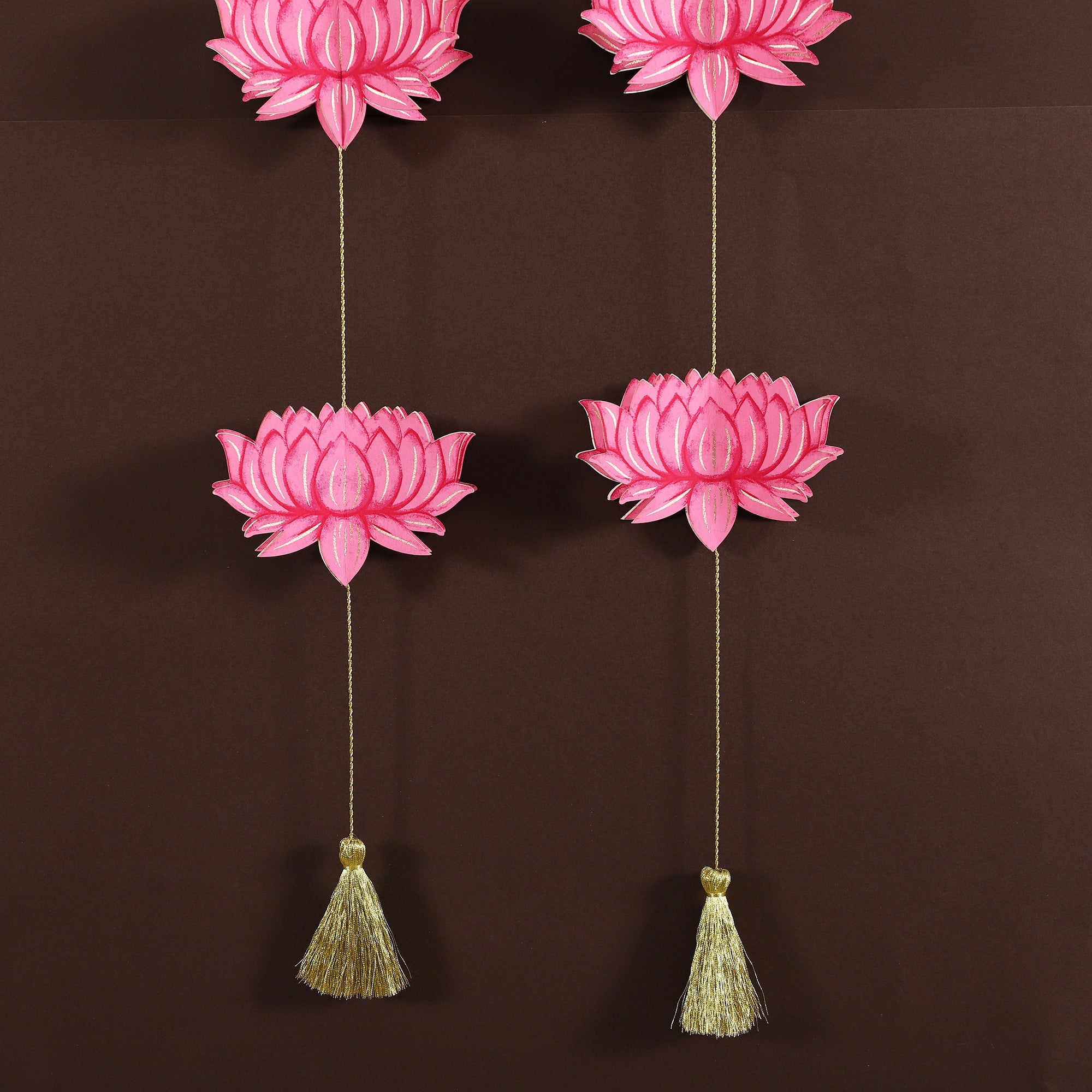 Lotus Dangler