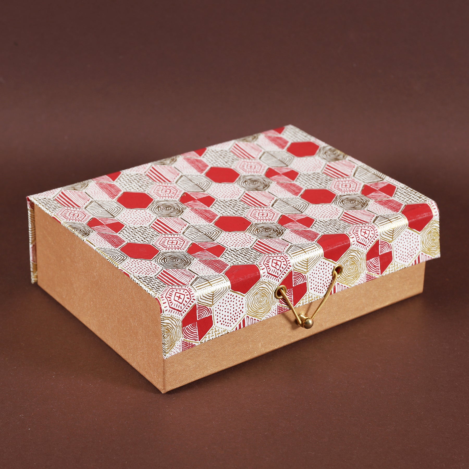 Jashn Medium Gift Box