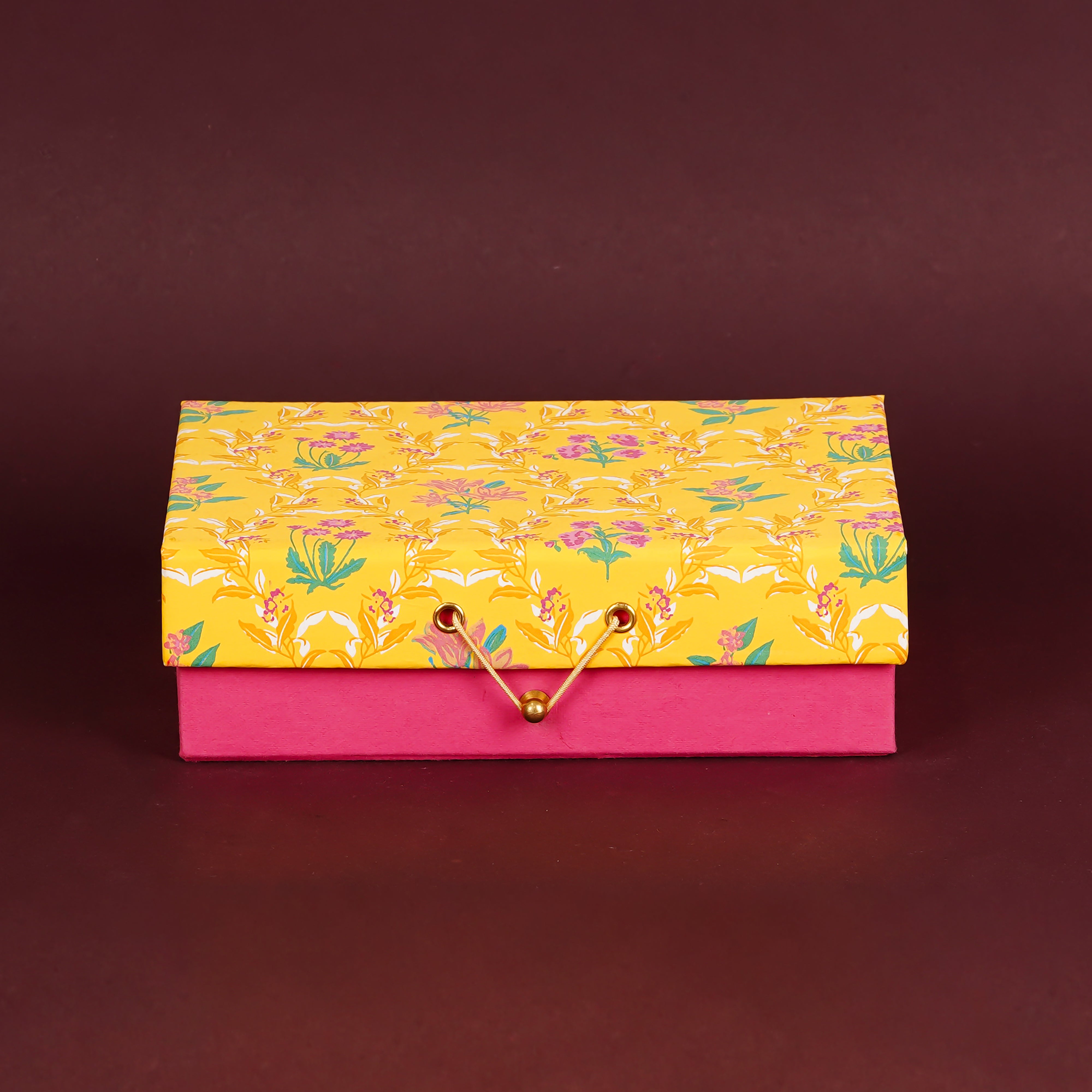 Gul Medium Gift Box