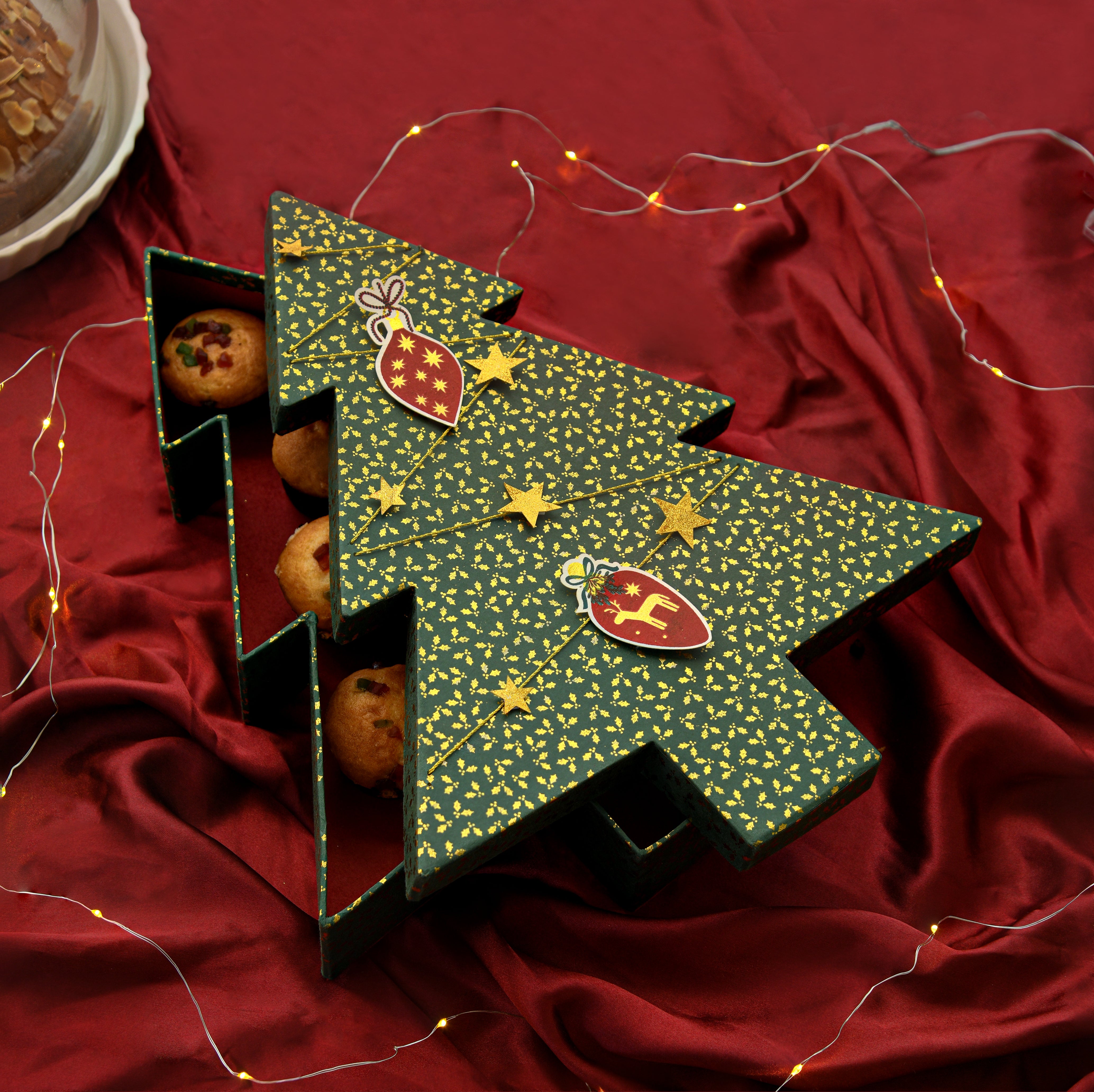 Tree Shaped Box – Handmade Christmas Gift Box by PaperMe