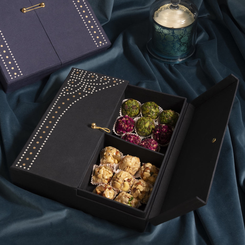 Shop Mehrab 4 Partition Box – PaperMe
