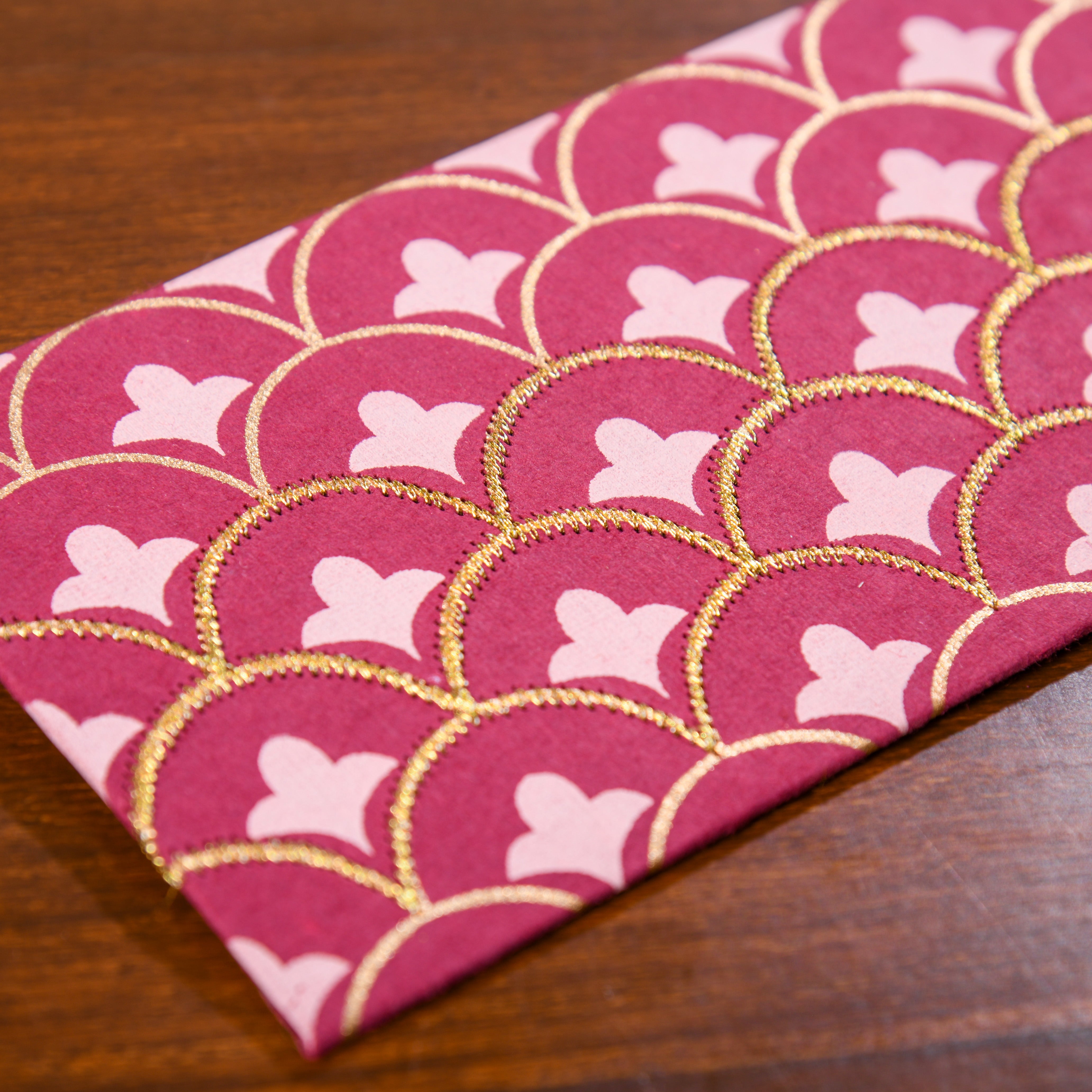 Scallop Embroidered Money Envelope (Set of 10)