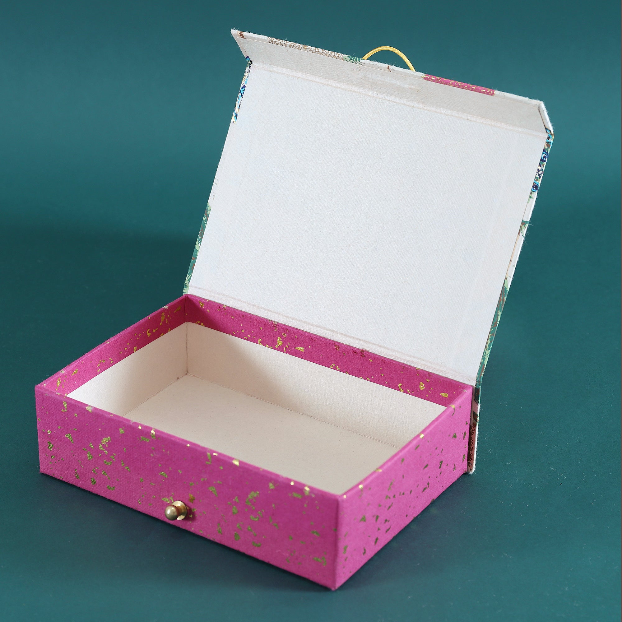Vrindavan Small Gift Box