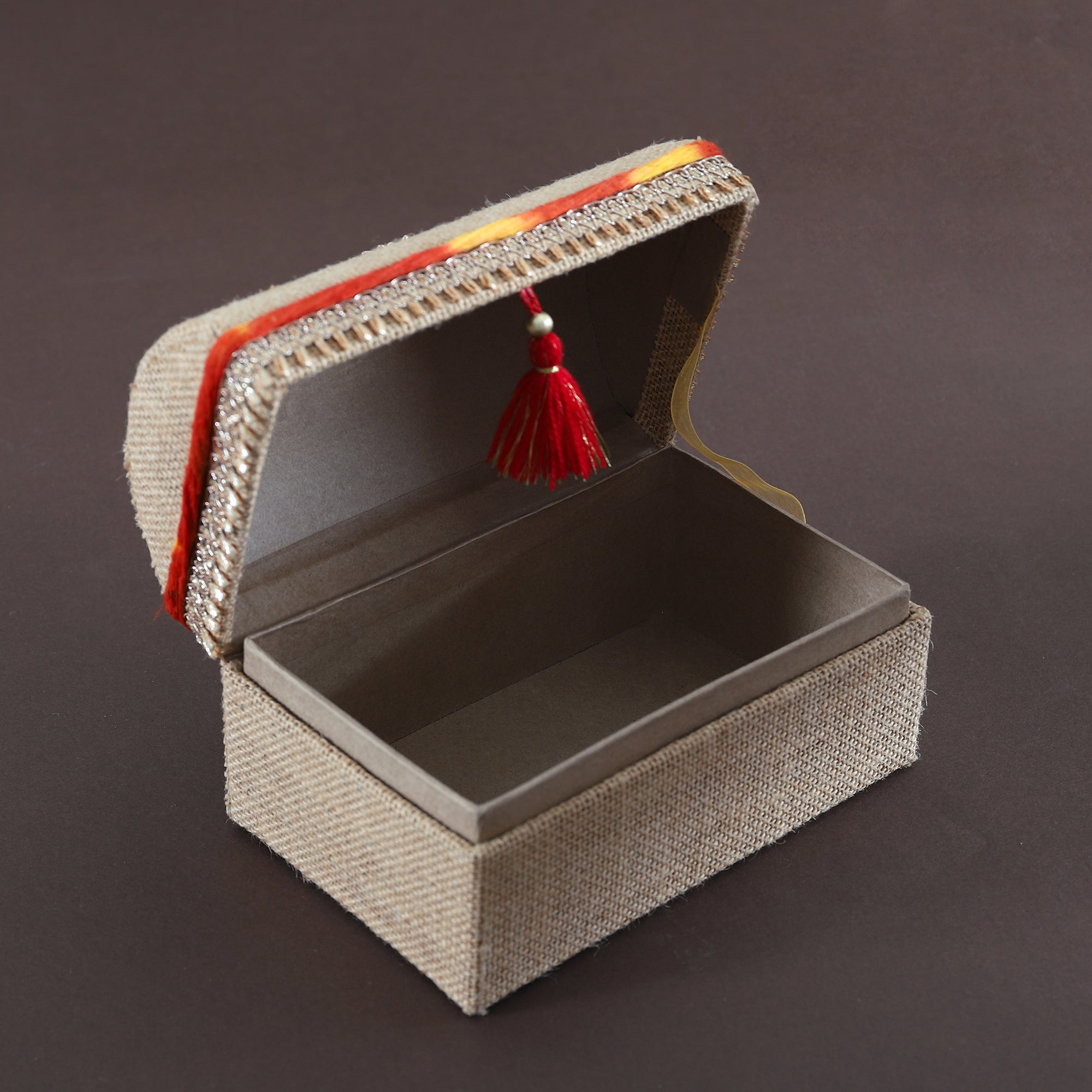 Moli Sandook Box