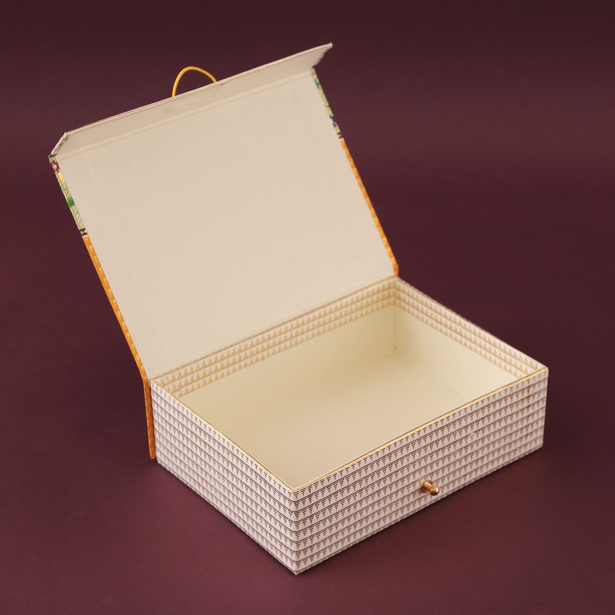 Paithani Medium Gift Box – PaperMe