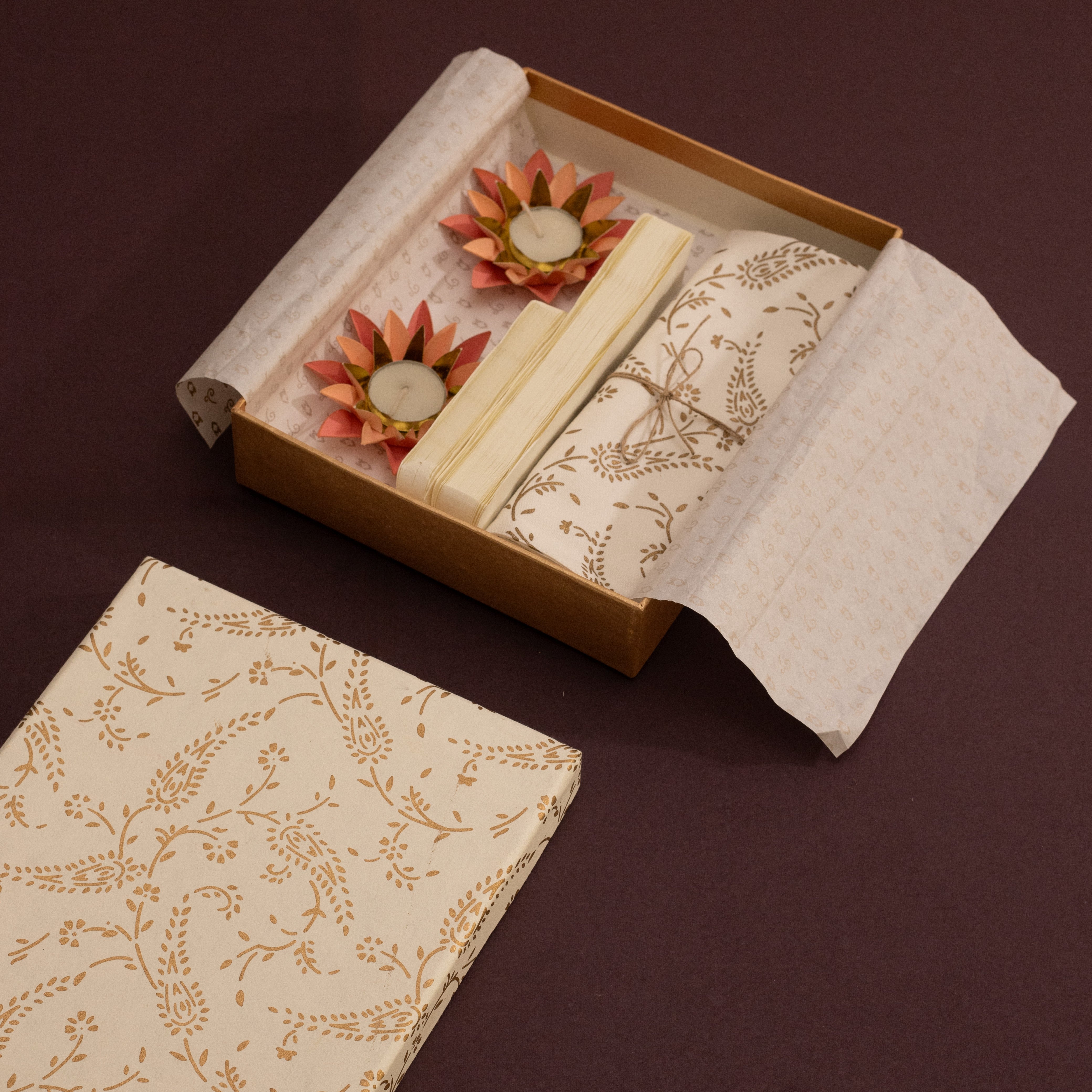Festive Tablescape Gift set ( Table mat & Decor )