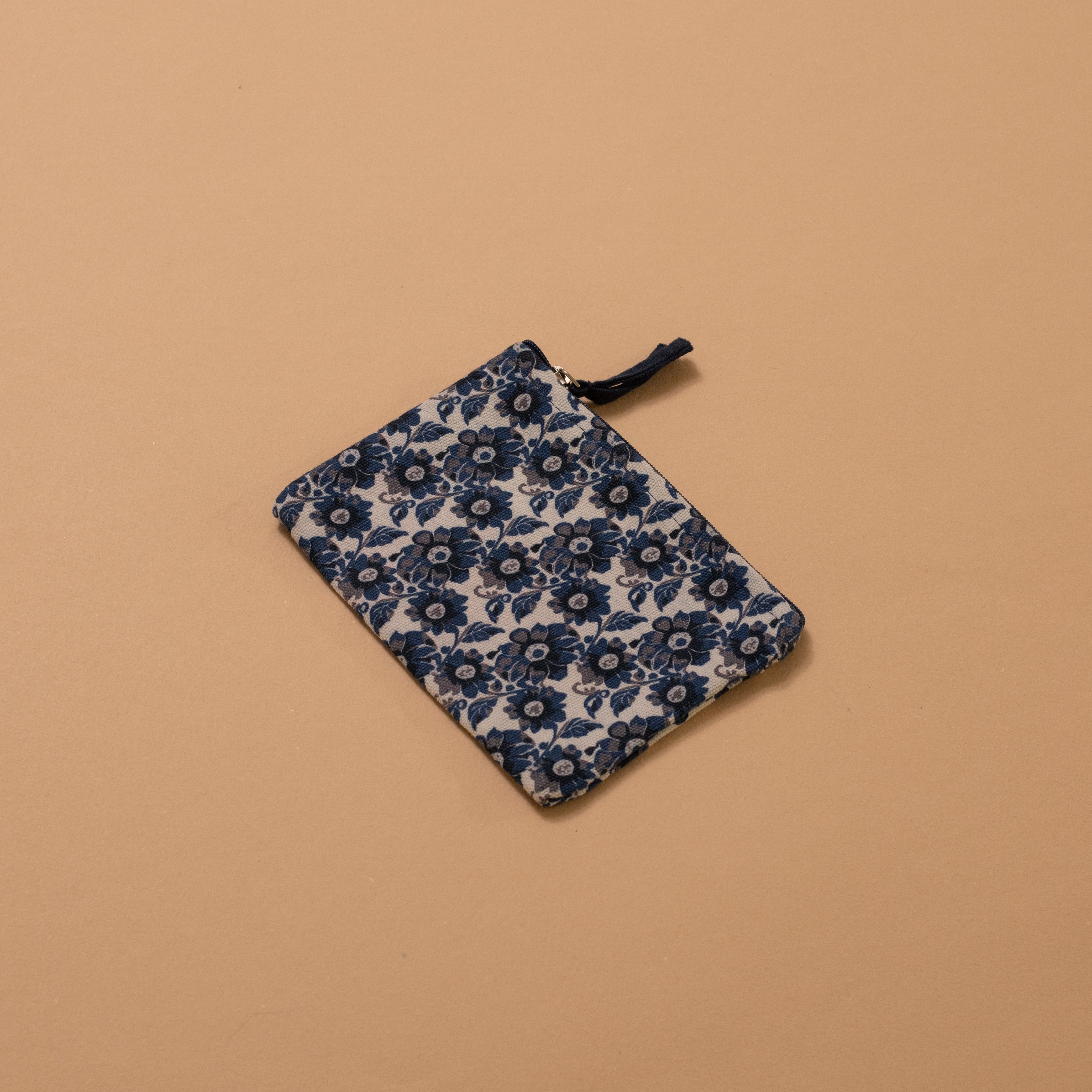 The Wanderlust Essential Gift  ( Tote Bag , Pouch & Note Book )