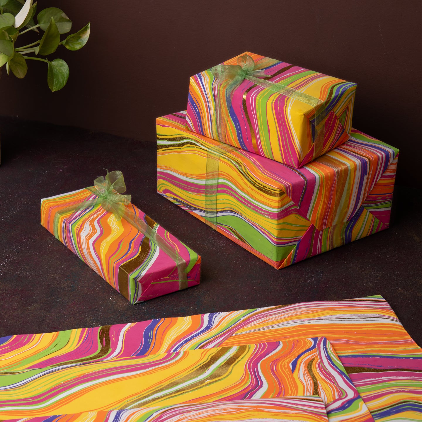 Decent Gift Raps Gift Wraps – PaperMe